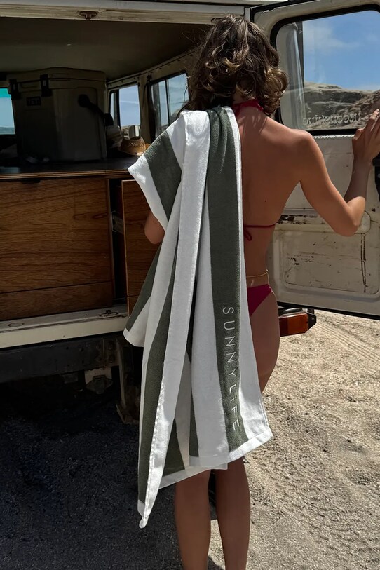 Πετσέτα παραλίας SunnyLife The Vacay Olive Stripe S51TOWGR