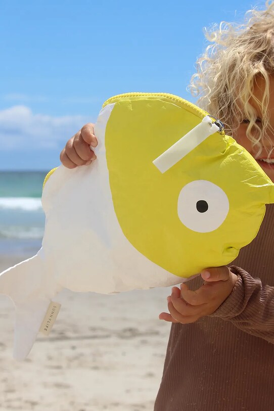 Παιδική τσάντα θαλάσσης SunnyLife Finn the Fish Neon Yellow κίτρινο S51KWBNY