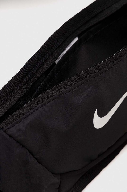 Τσαντάκι τρεξίματος Nike Challenger 2.0 Small μαύρο N.100.7143.091