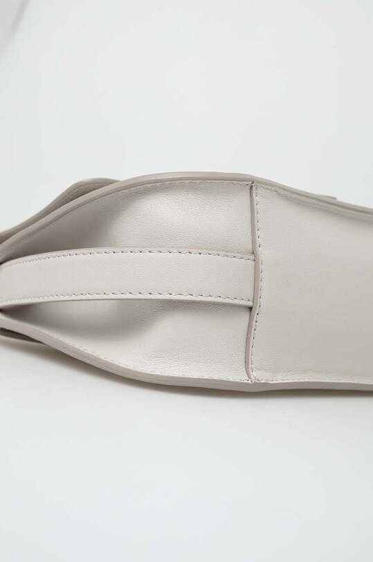 Δερμάτινη τσάντα Furla λευκό WB00996.BX2045.1704S