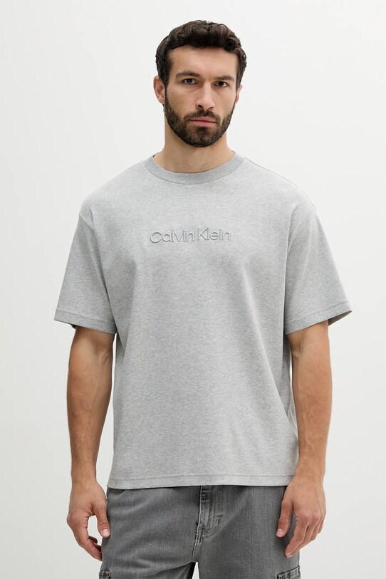 Βαμβακερό μπλουζάκι Calvin Klein απλικέ γκρί LV04LC206G