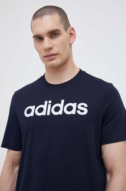 Βαμβακερό μπλουζάκι adidas σκούρο μπλε IC9275