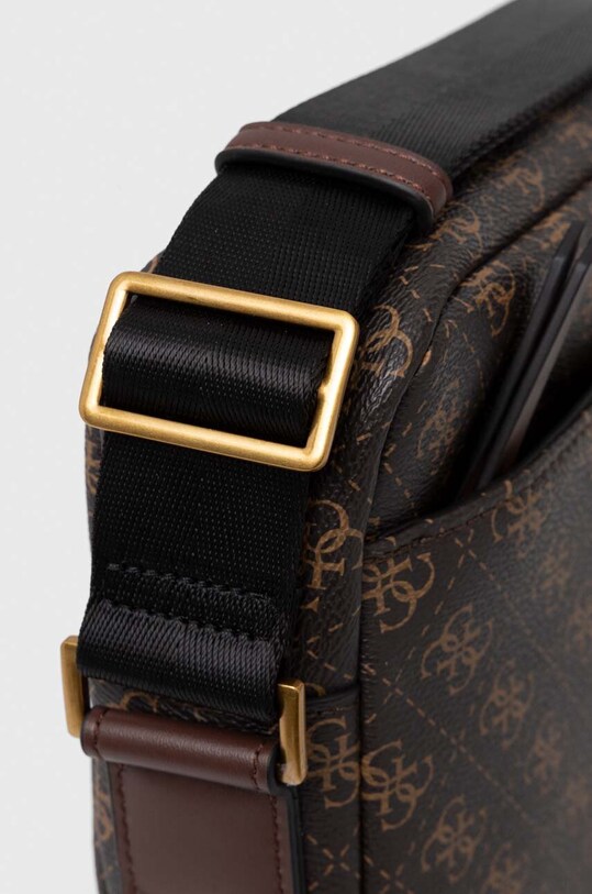 Σακίδιο Guess καφέ HMTOLO.P4258