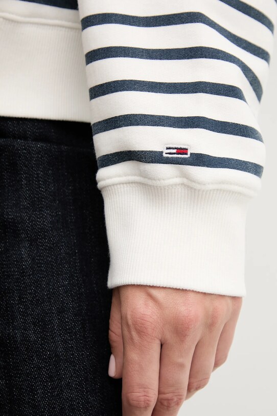 Βαμβακερή μπλούζα Tommy Jeans DW0DW20303 λευκό
