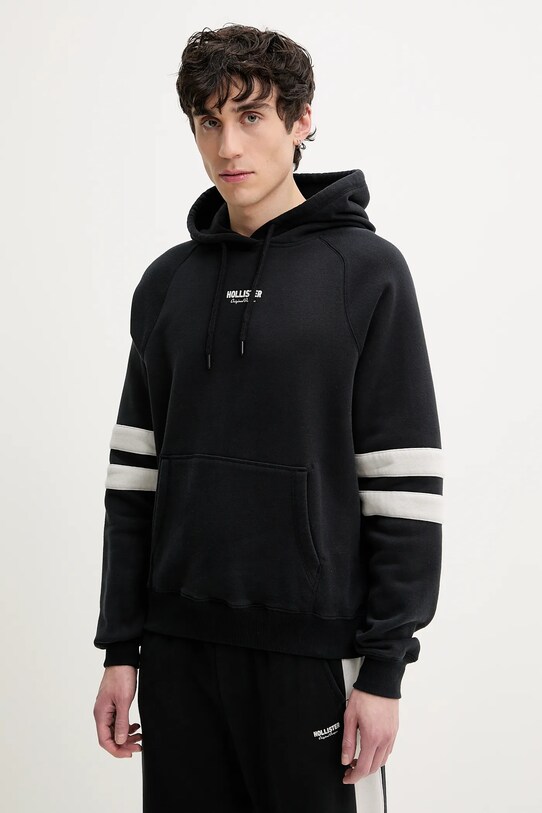 Μπλούζα Hollister Co. απλικέ μαύρο KI322.5006.900