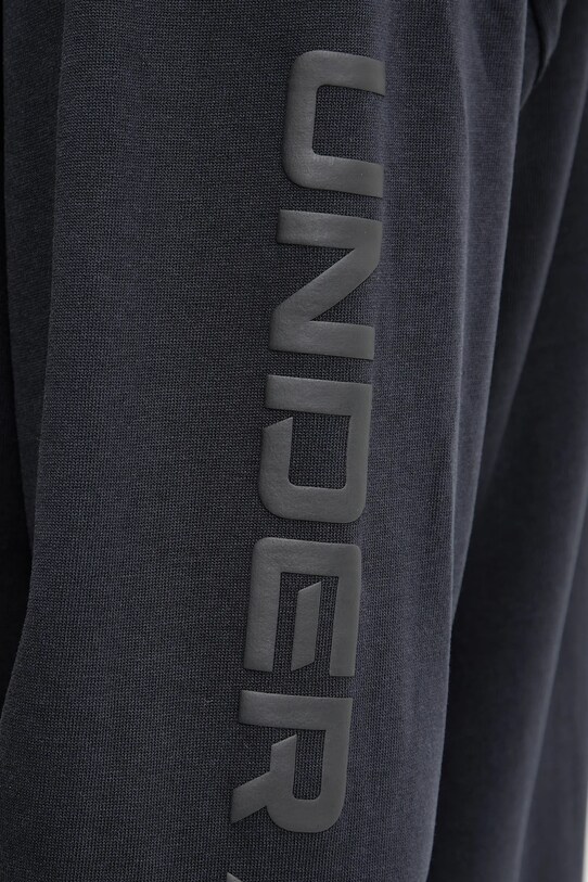 Μπλούζα Under Armour 1382890 μαύρο