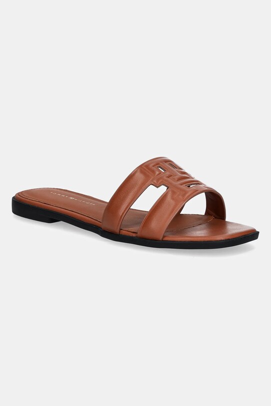 Δερμάτινες παντόφλες Tommy Hilfiger TH LOGO STRAP MULE φλατ καφέ FW0FW08671