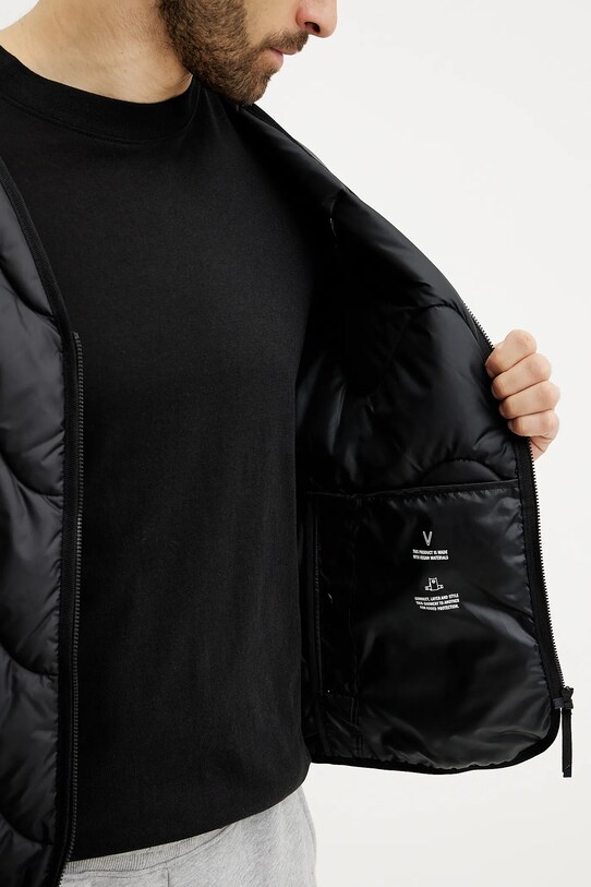 Αμάνικο μπουφάν adidas NUGANIC JJ1192