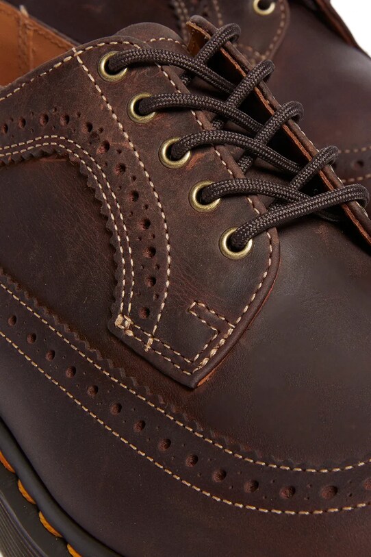Παπούτσια Δερμάτινα κλειστά παπούτσια Dr. Martens 3989 YS DM40553201 καφέ