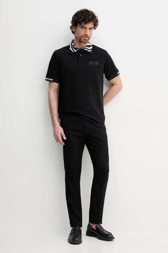 Βαμβακερό μπλουζάκι πόλο Versace Jeans Couture 78GAGT06.CJ01T μαύρο SS25