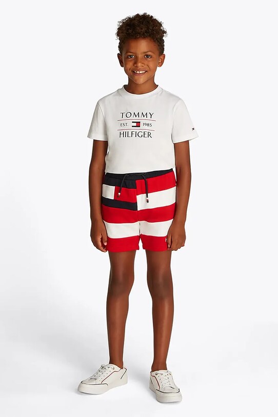 Παιδικό σορτς Tommy Hilfiger με μοτίβο κόκκινο KB0KB09470.128.176.PPYA