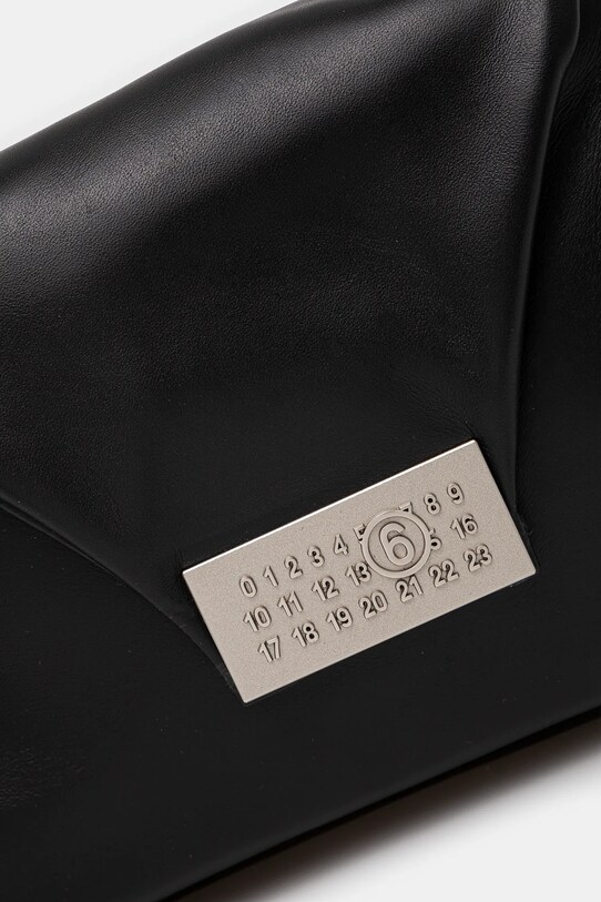 Δερμάτινη τσάντα MM6 Maison Margiela μαύρο SB5ZH0020