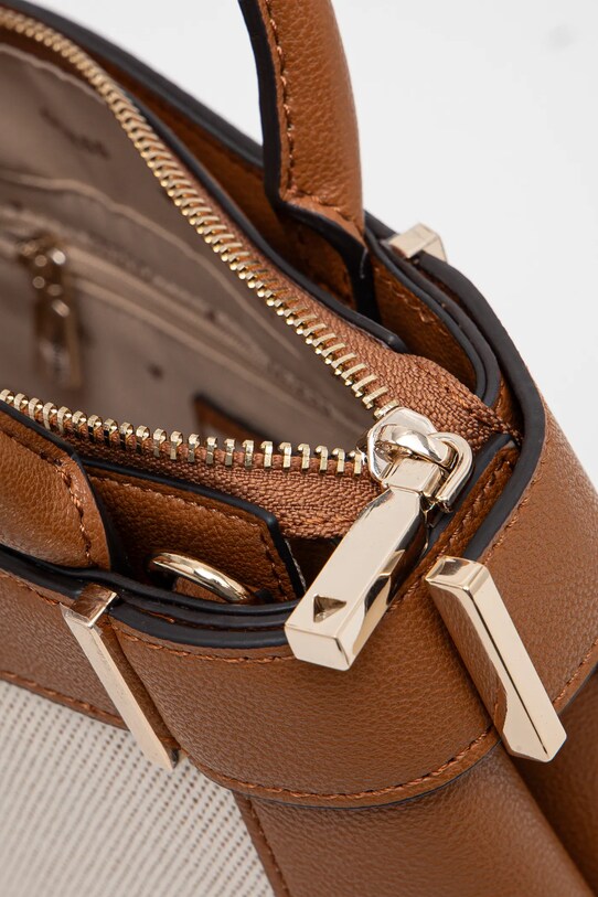 Τσάντα Guess ANADELA HWAG96.33760 καφέ