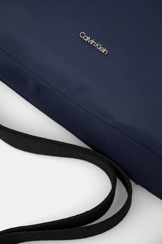 Σακίδιο Calvin Klein σκούρο μπλε K50K512912
