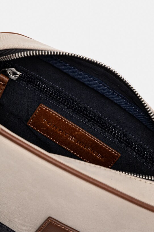 Σακίδιο Tommy Hilfiger AM0AM13366 μπεζ