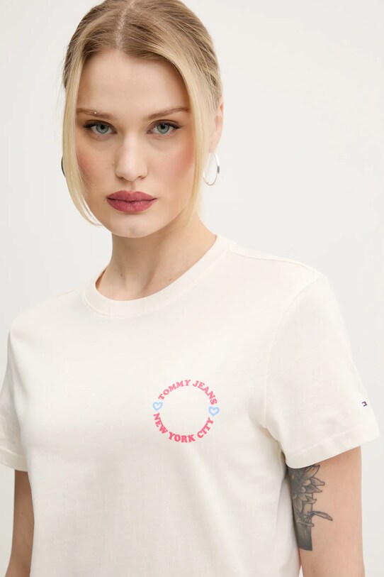 Βαμβακερό μπλουζάκι Tommy Jeans μπεζ DW0DW21768